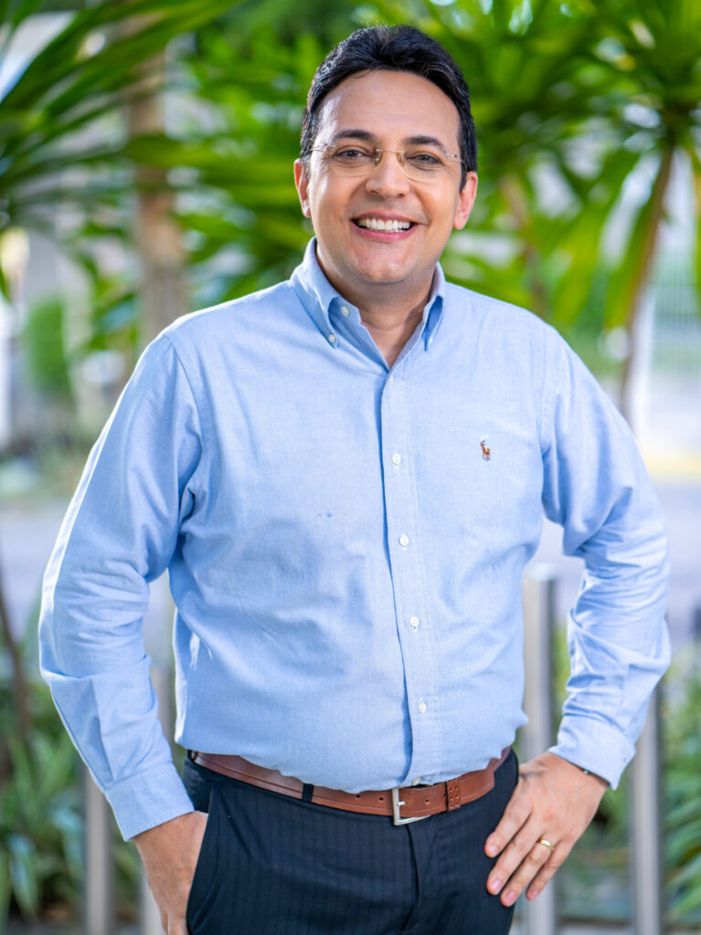 dr_daniel_sentado_psiquiatra_fortaleza